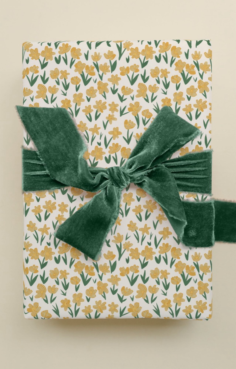 Daffodil Gift Wrap